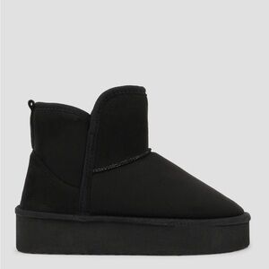 Black Platform Boots